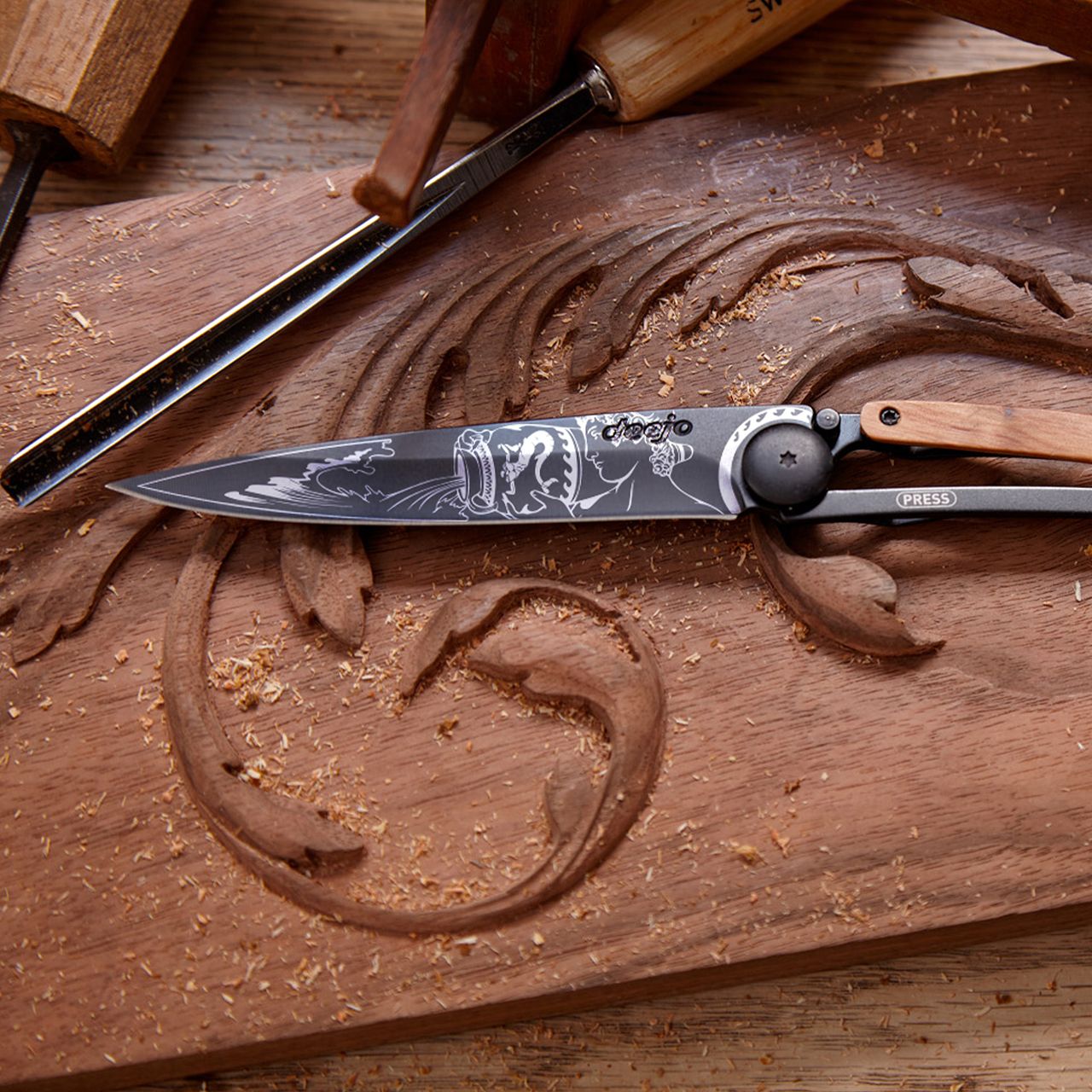 COUTEAU DE POCHE 37GR DEEJO OLIVIER - VERSEAU