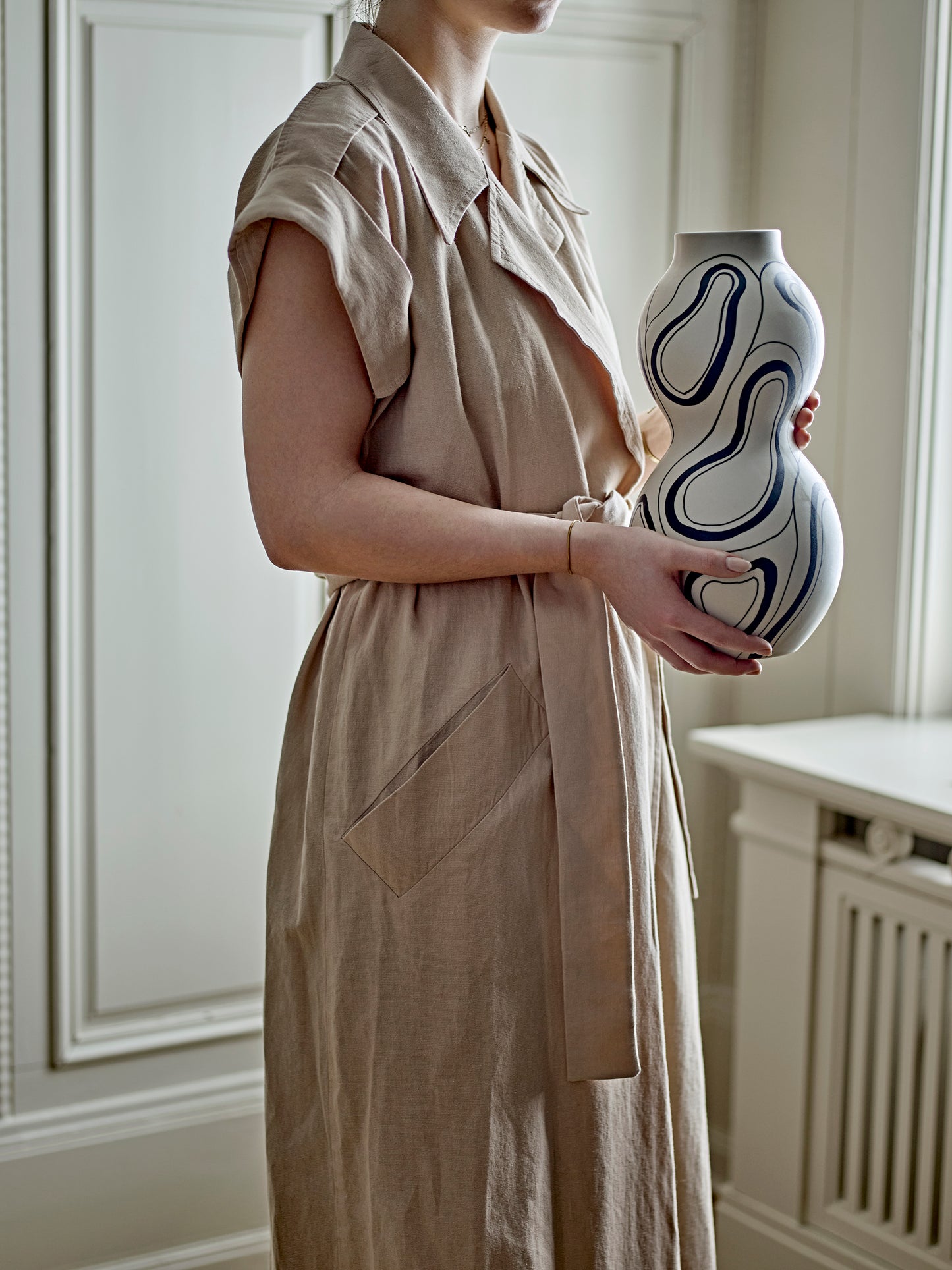 VASE NICOLA GRES - NOIR