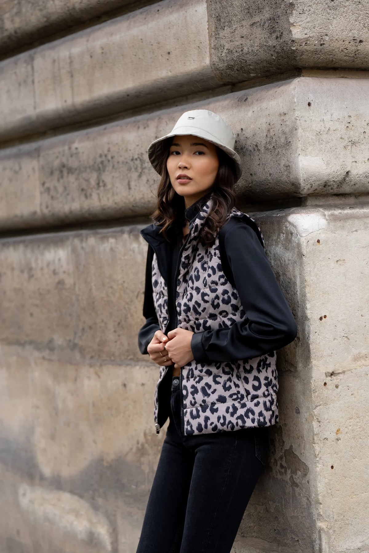 IMPERMEABLE SANS MANCHE REVERSIBLE LEO - NOIR