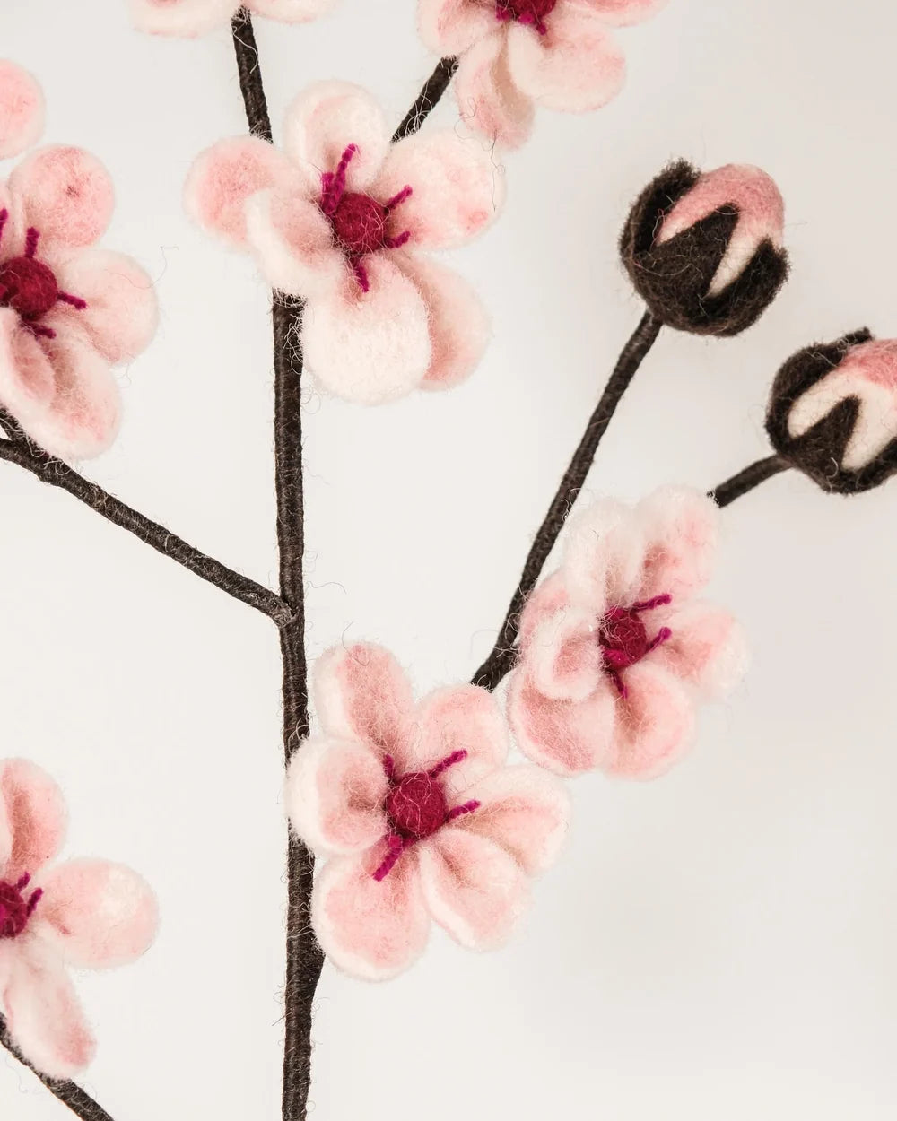 BRANCHE DE FLEUR DE CERISIER - FEUTRINE