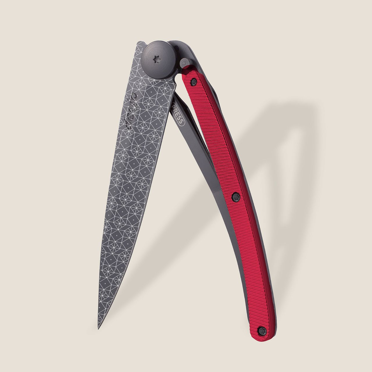 COUTEAU DE POCHE 37GR DEEJO ALU ROUGE - FRISE