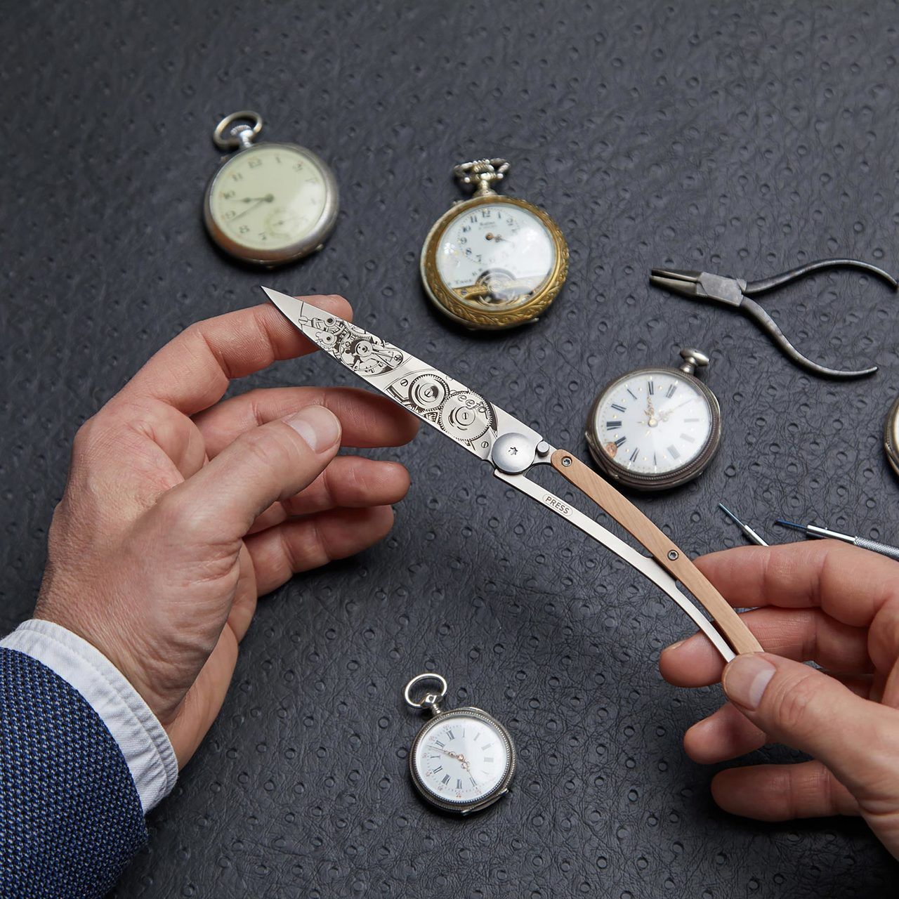 COUTEAU DE POCHE 37GR DEEJO GENEVRIER - GARDE-TEMPS