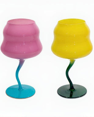 LOT DE 2 VERRES A COCKTAIL - JAUNE/PETROLE ET ROSE/BLEU