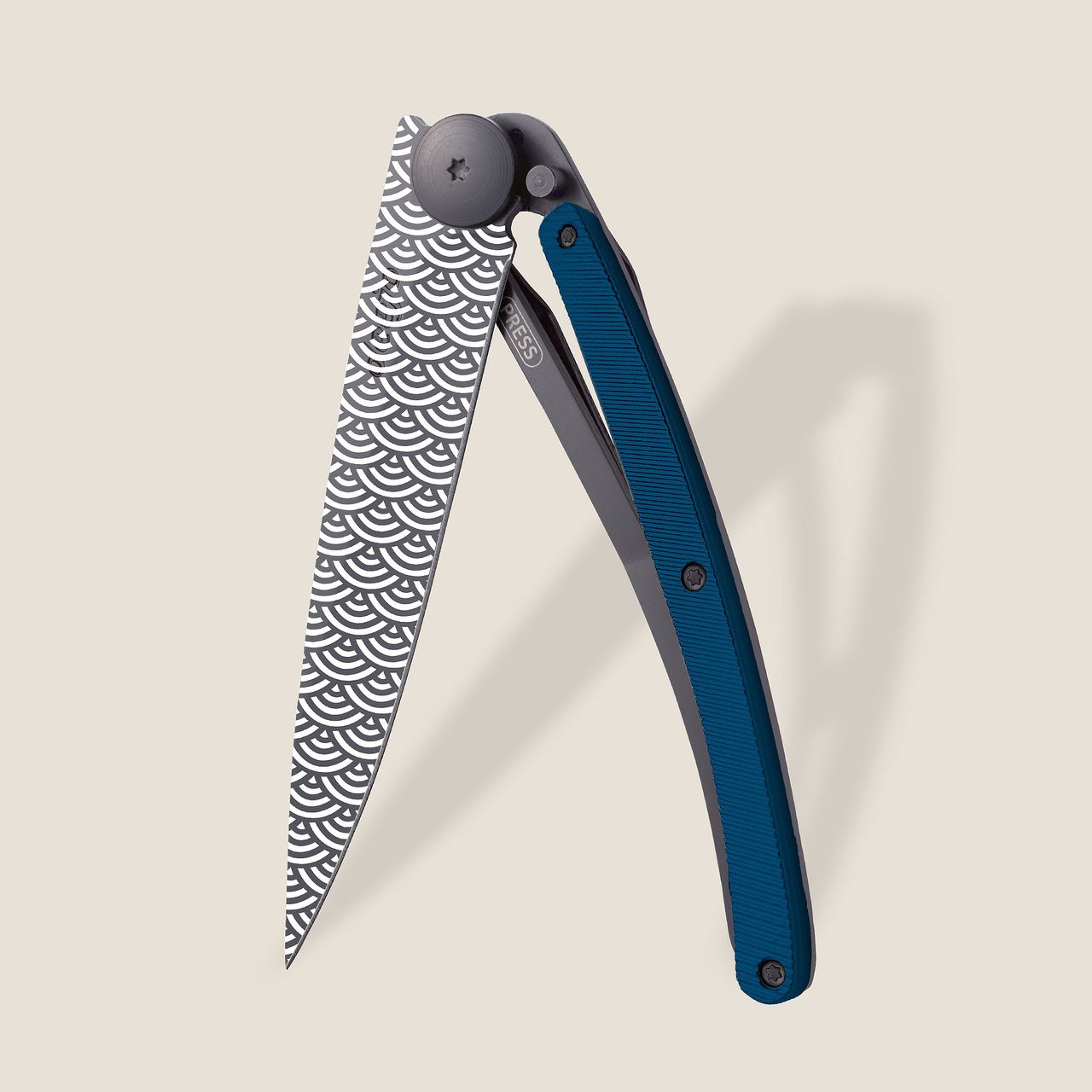 COUTEAU DE POCHE 37GR DEEJO ALU BLEU - NUAGES