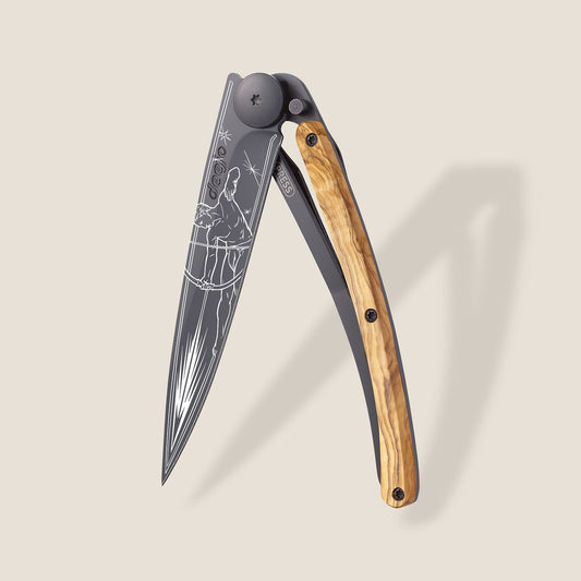 COUTEAU DE POCHE 37GR DEEJO OLIVIER - SAGITTAIRE