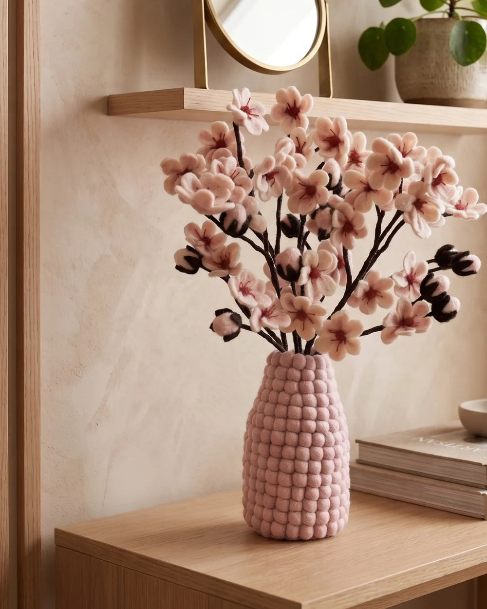 VASE BOULE DECORATIF ROSE - LAINE FEUTREE