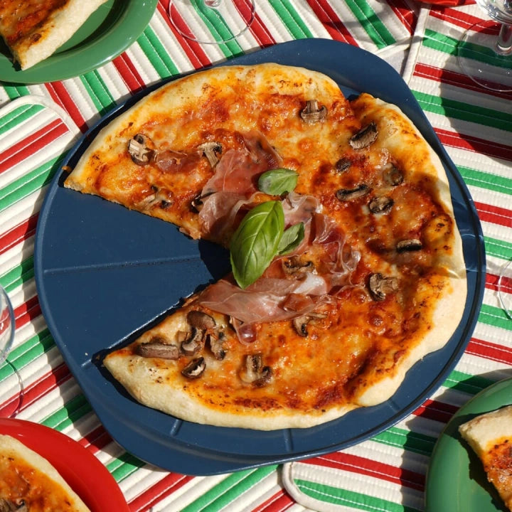 LE FORMIDABLE PLAT A PIZZA - MYRTILLE